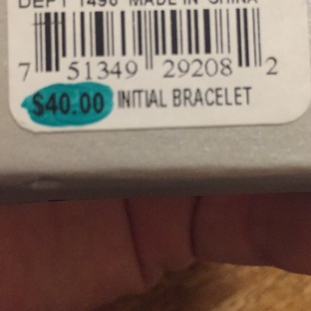 Initial bracelet - Picture 2 of 3